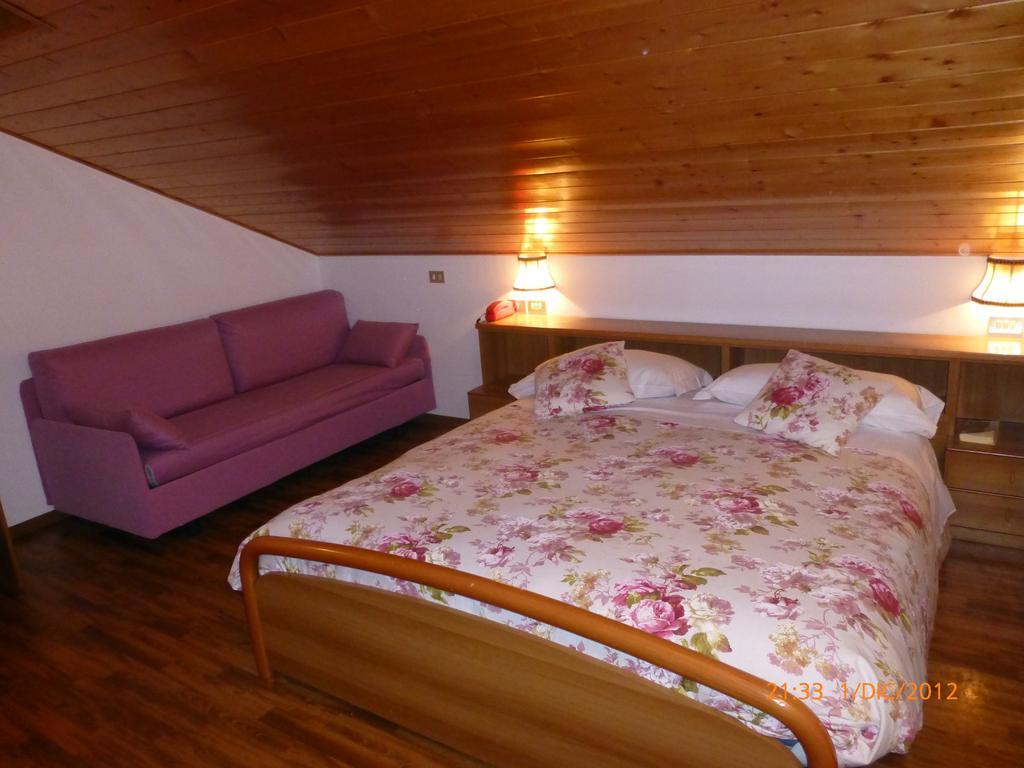 Hotel San Giovanni Vigo di Fassa Quarto foto